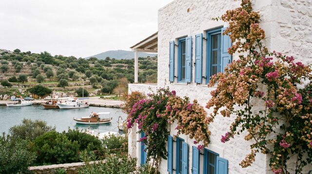 Bodrum'a Taşınmak: Dört Mevsim Yaşam Rehberi (2026)