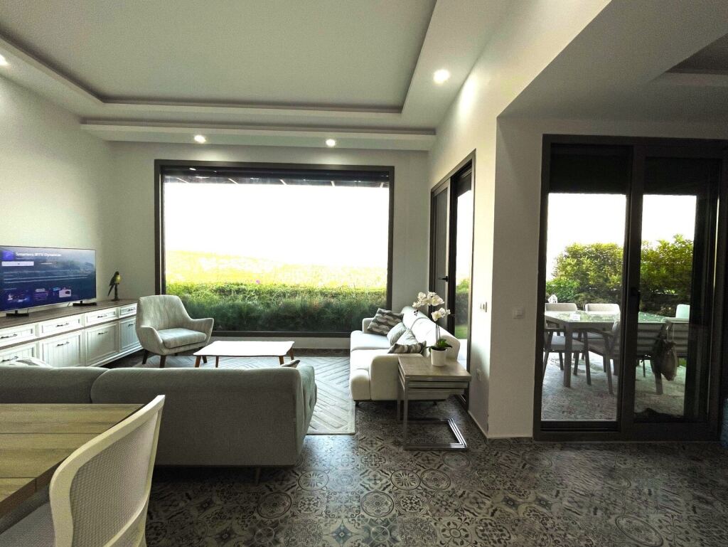 Akyarlar'da Havuzlu Sitede, Full Eşyalı, Manzalı,Tek Kat Villa - 13
