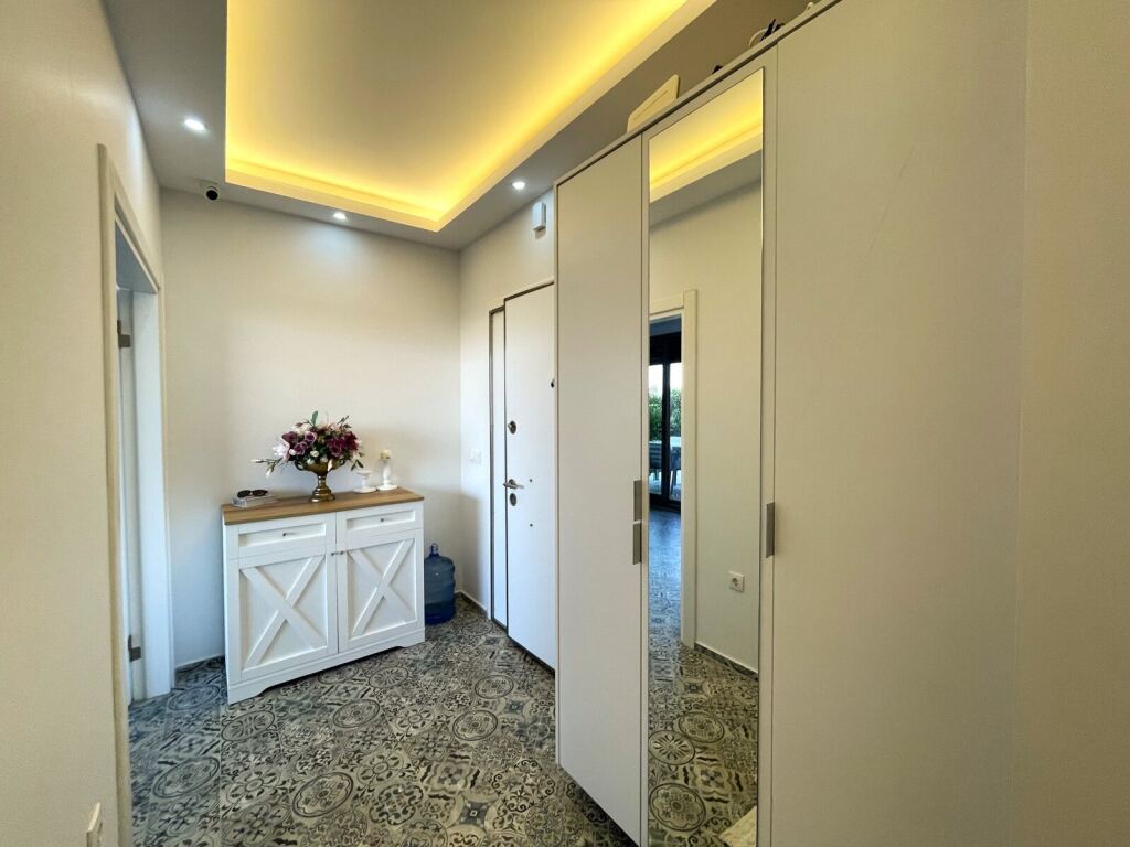 Akyarlar'da Havuzlu Sitede, Full Eşyalı, Manzalı,Tek Kat Villa - 19