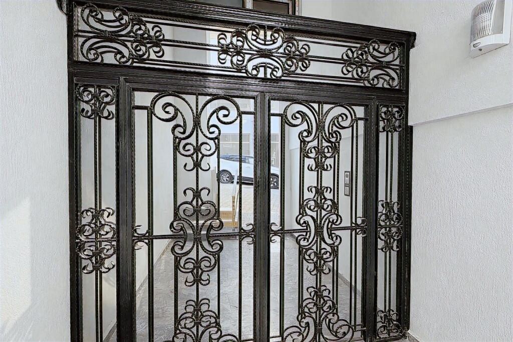 Muğla/Milas/GÜLLÜK'te Denize 150 metre 3+2 Dublex Daire - 12