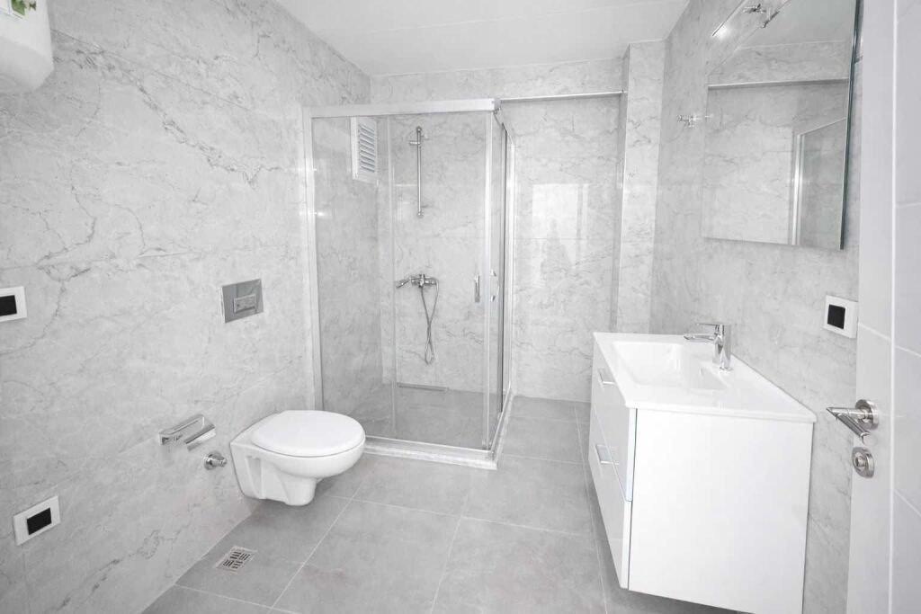 Muğla/Milas/GÜLLÜK'te Denize 150 metre 3+2 Dublex Daire - 4