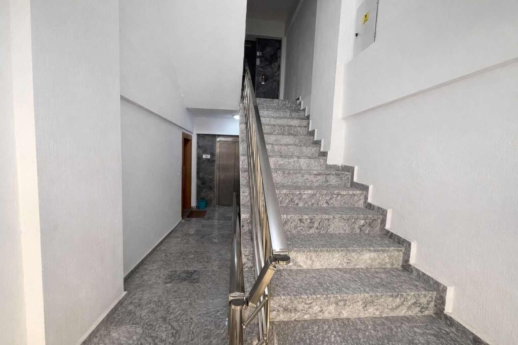 Muğla/Milas/GÜLLÜK'te Denize 150 metre 3+2 Dublex Daire - 10