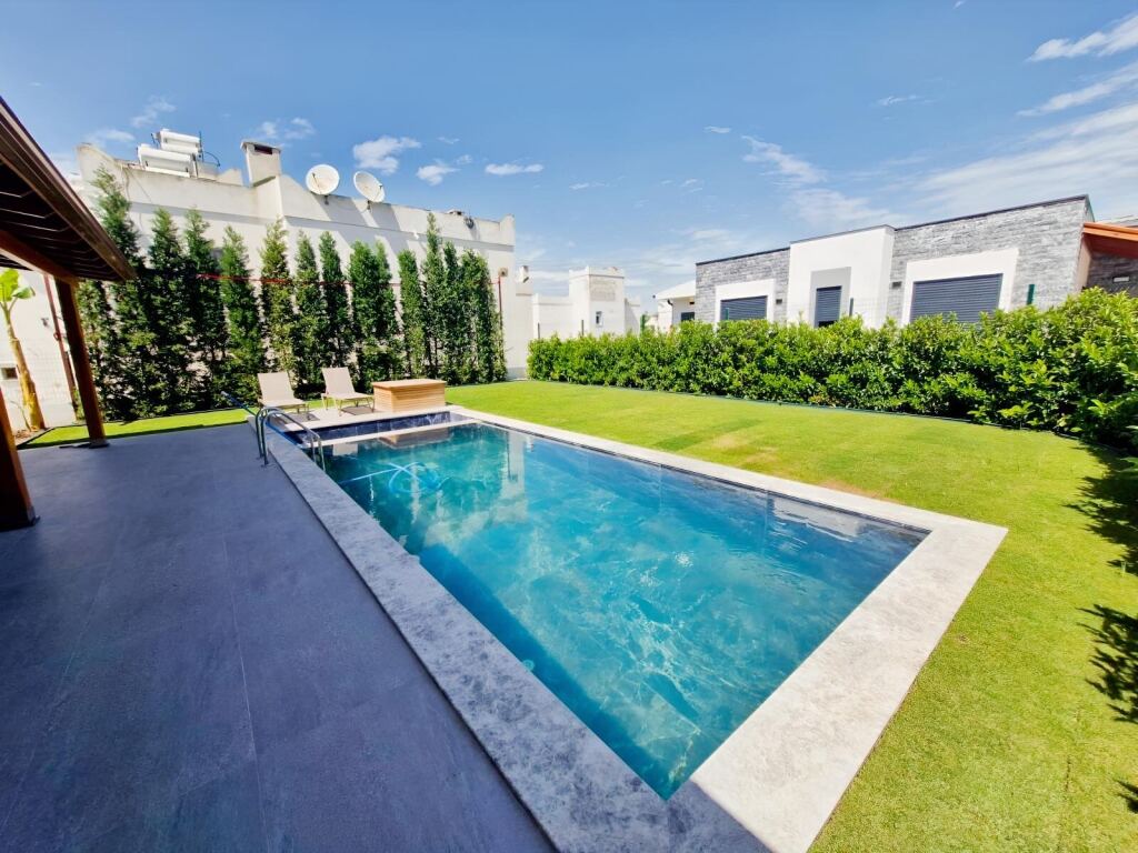 YALIKAVAK MARİNAYA YÜRÜME MESAFESİNDE TEK KATLI EŞYALI VİLLA - 3