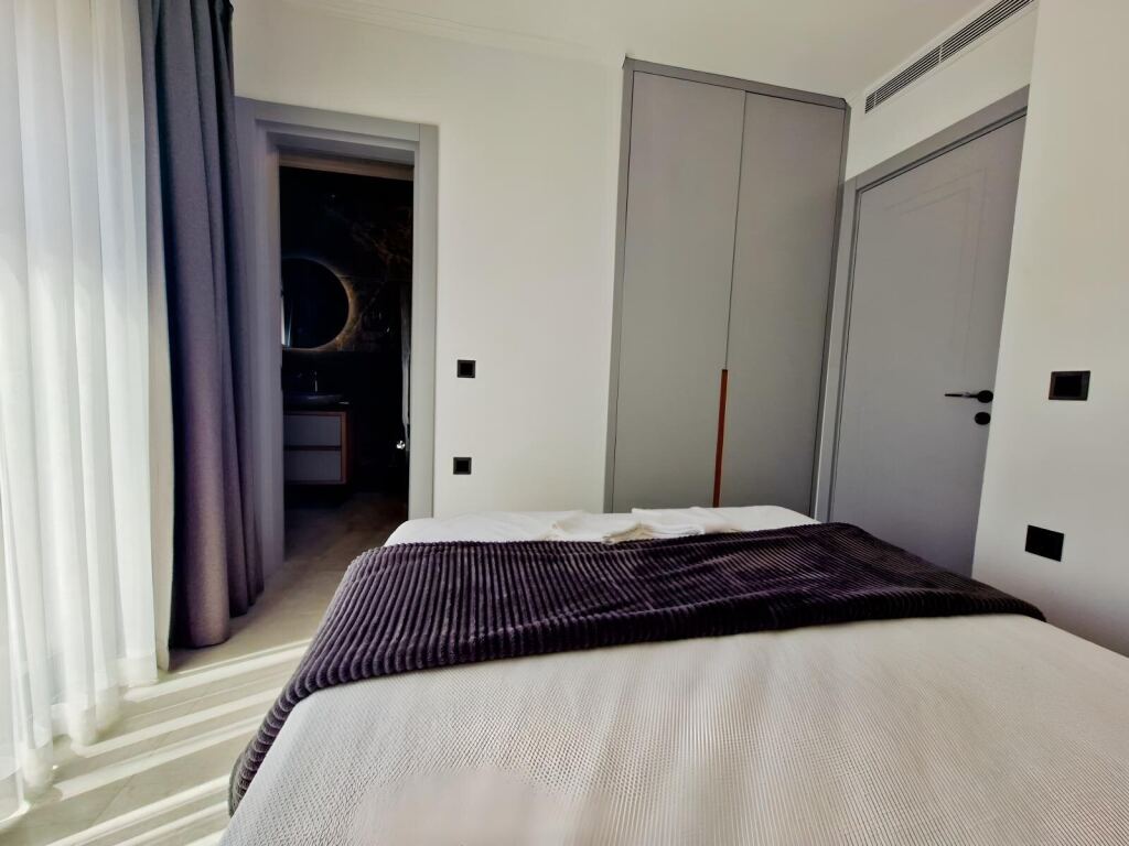 YALIKAVAK MARİNAYA YÜRÜME MESAFESİNDE TEK KATLI EŞYALI VİLLA - 18