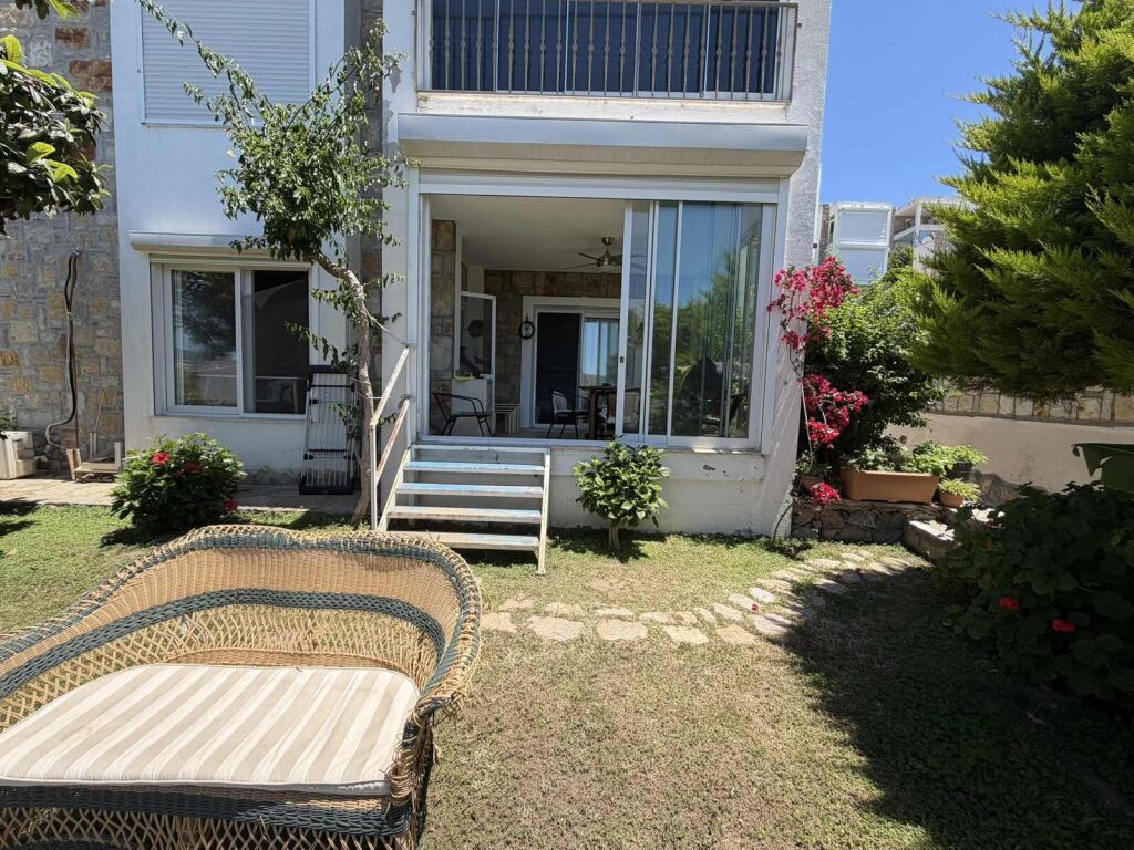 BİTEZ YALIDA 6 AYLIK KİRALIK DENİZ MANZARALI BAHÇE KATI DAİRE - 4