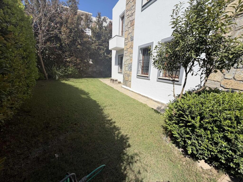 Acıbadem Hastanesine Yürüme Mesafesinde Bahçe Katı Daire - 3