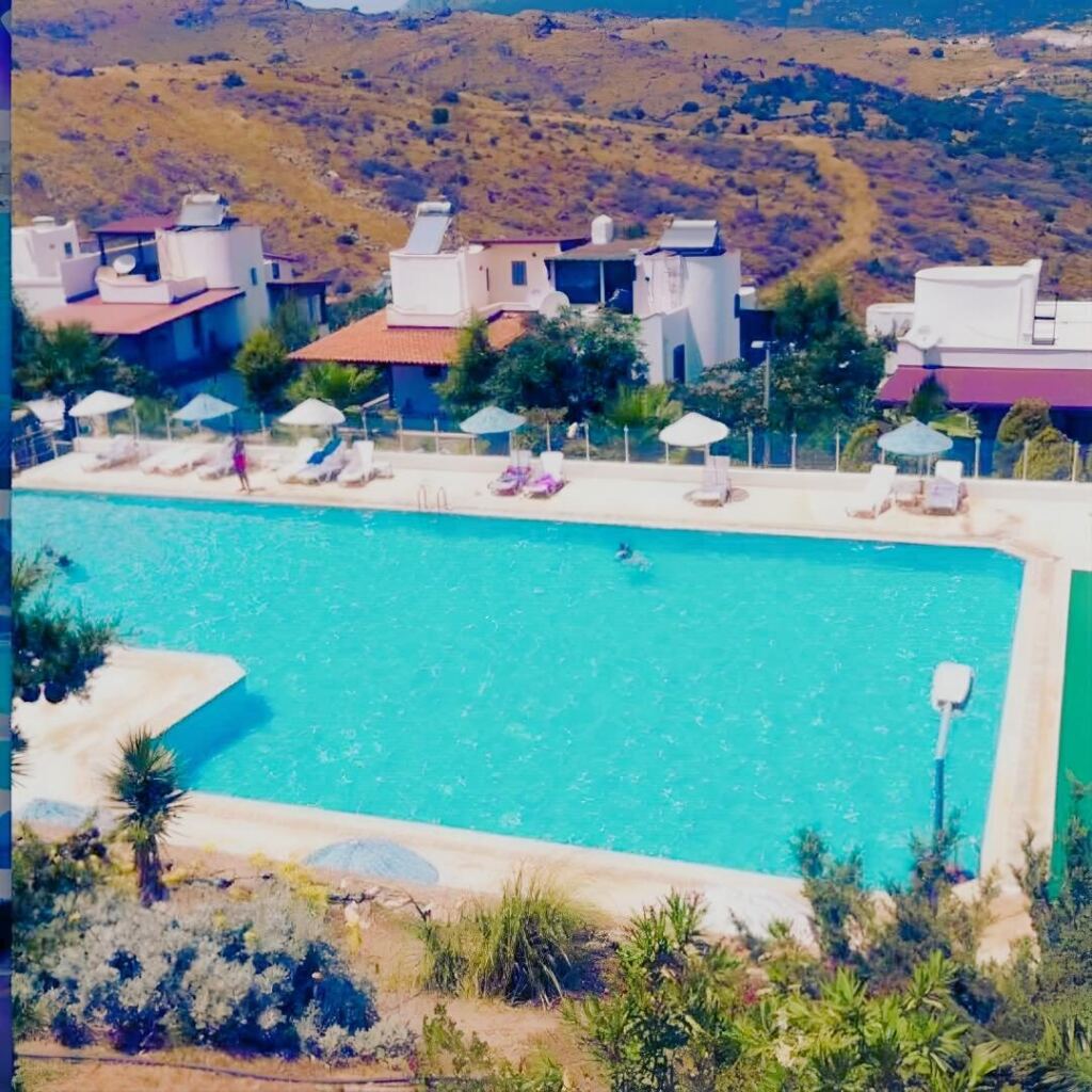 EŞYASIZ, BİTEZDE DENİZ MANZARALI, YERDEN ISITMALI 3+1 VİLLA - 17