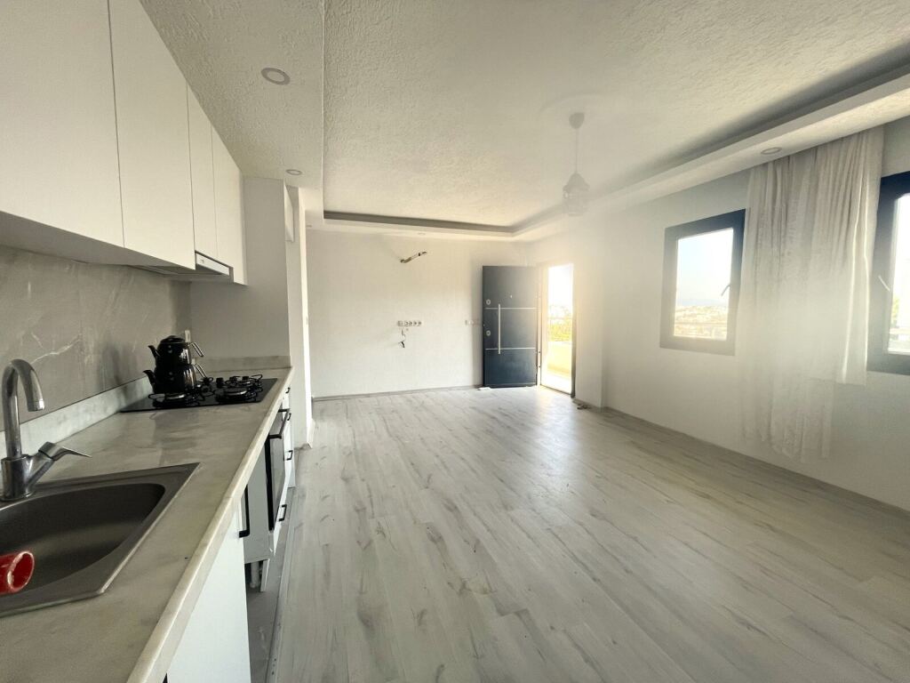 Akyarlar'da Eşyasız,Yıllık Kiralık 1+1 Daire - 4