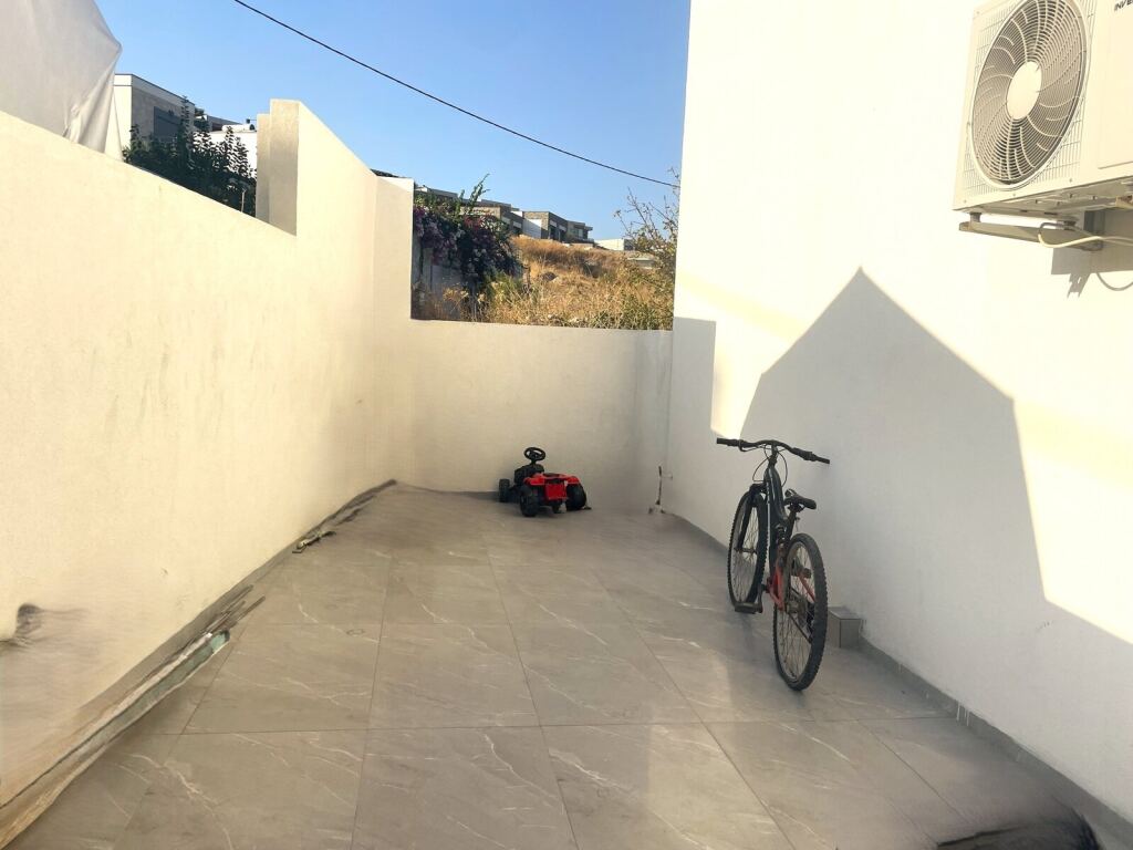 Akyarlar'da Eşyasız,Yıllık Kiralık 1+1 Daire - 9