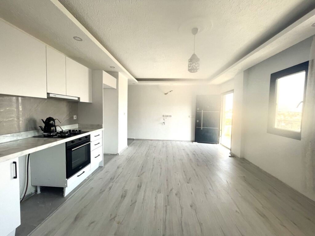 Akyarlar'da Eşyasız,Yıllık Kiralık 1+1 Daire - 2