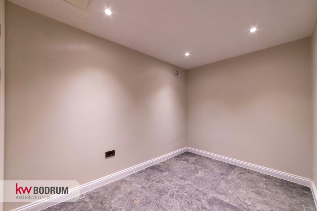 Akyarlar’da Özel Havuzlu 5+2 Villa - 9