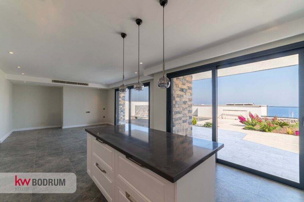 Akyarlar’da Özel Havuzlu 5+2 Villa - 12