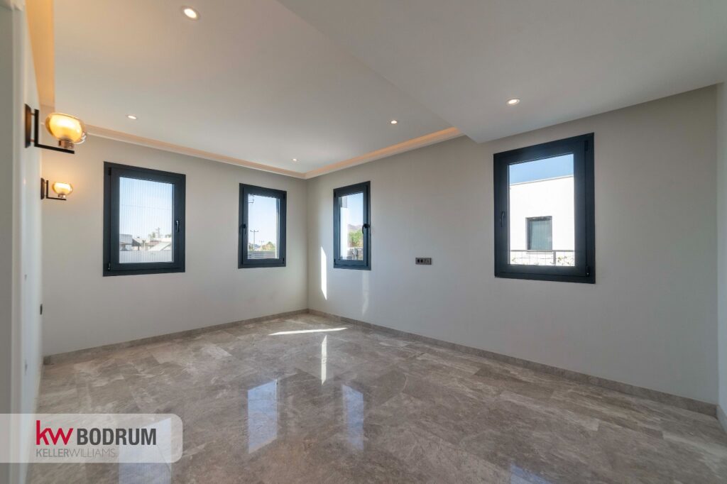 Akyarlar’da Özel Havuzlu 5+2 Villa - 15