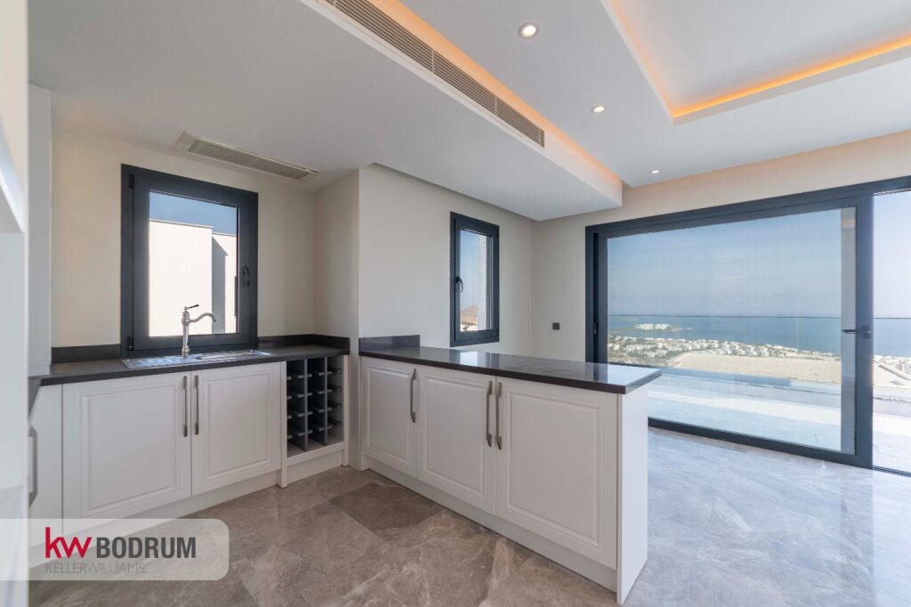 Akyarlar’da Özel Havuzlu 5+2 Villa - 23