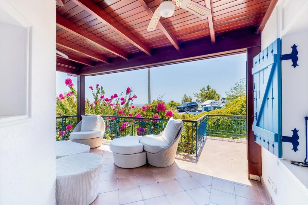 5-Bedroom Villa for Sale in Yeniköy Mh., Bodrum - 8