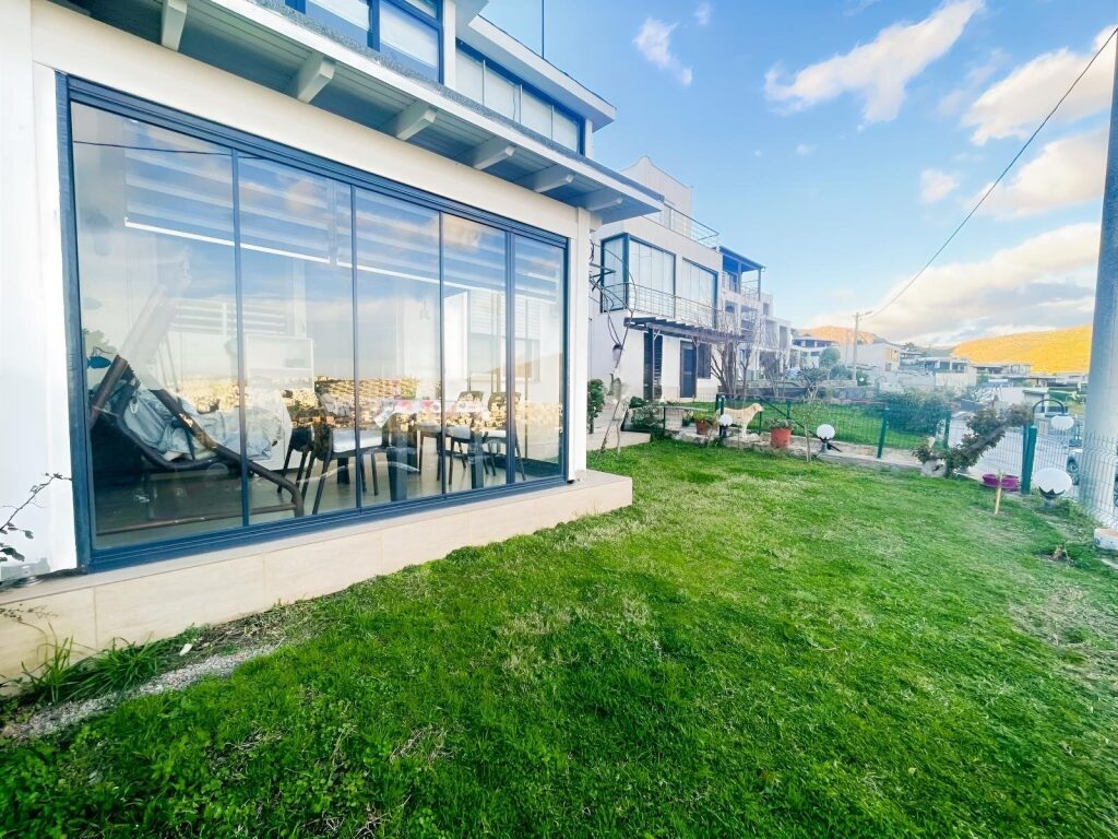 Akyarlar'da Eşyalı ,Bahçeli,Manzaralı 1+1 Daire - 3