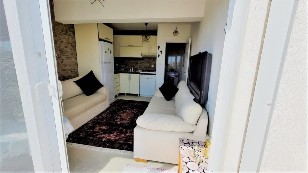 Akyarlar'da Eşyalı ,Bahçeli,Manzaralı 1+1 Daire - 7