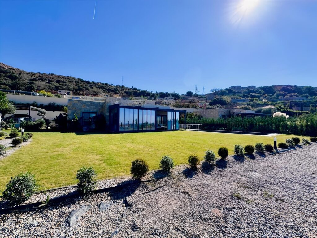 Tek Katlı, Doğa ve Deniz Manzaralı, 1,5 Dönüm İçinde Sıfır Villa - 2