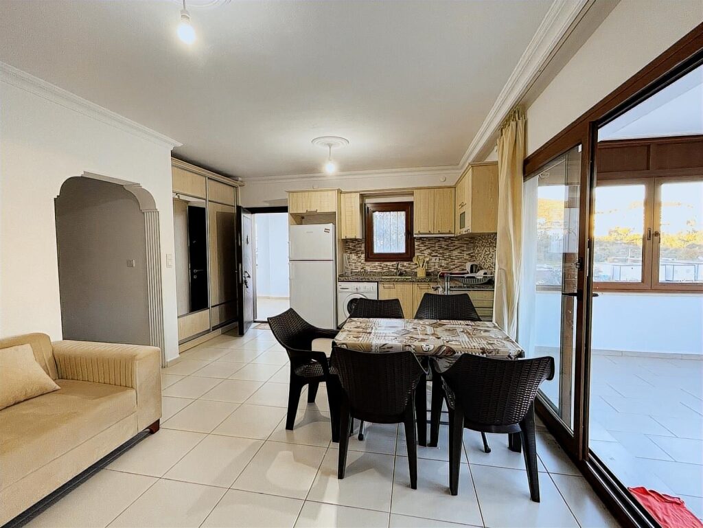 AKYARLAR'DA DENİZE ÇOK YAKIN KONUMDA 2+1 EŞYALI DAİRE - 3