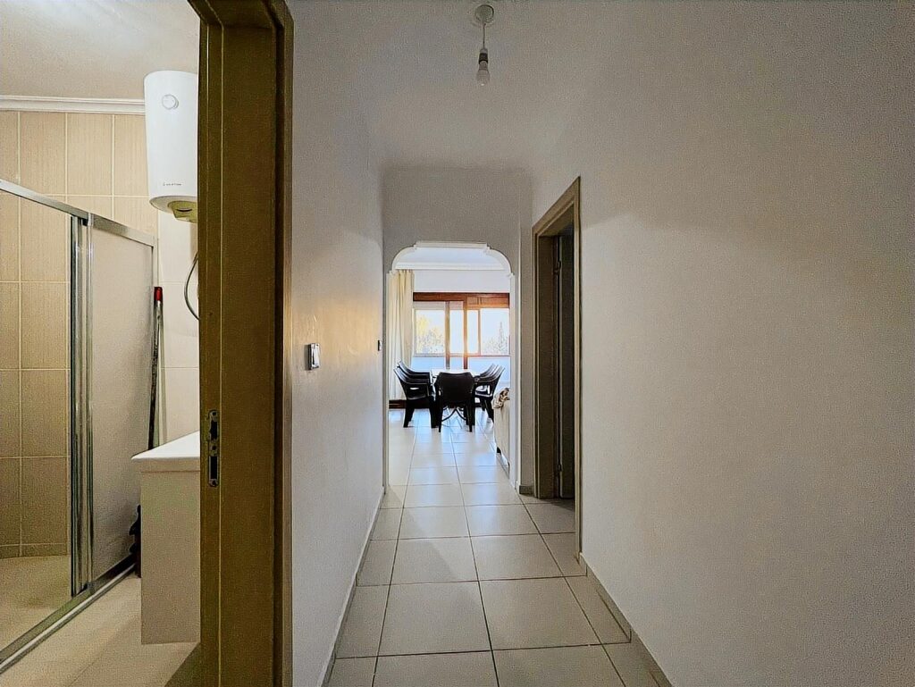 AKYARLAR'DA DENİZE ÇOK YAKIN KONUMDA 2+1 EŞYALI DAİRE - 6