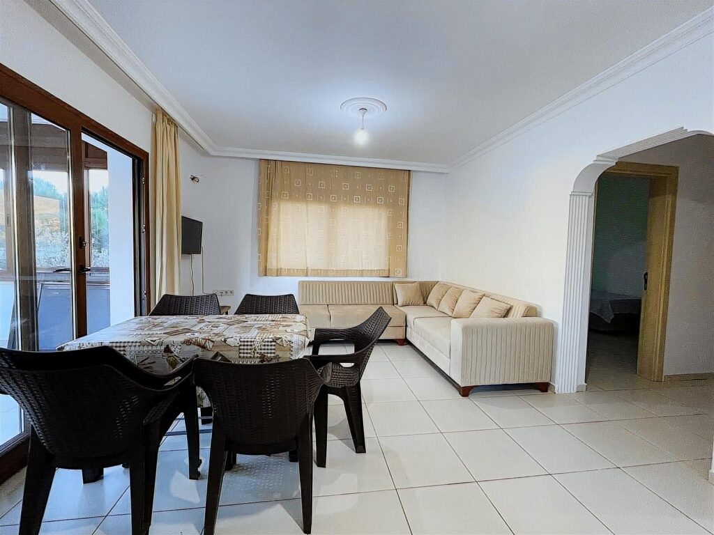 AKYARLAR'DA DENİZE ÇOK YAKIN KONUMDA 2+1 EŞYALI DAİRE - 5