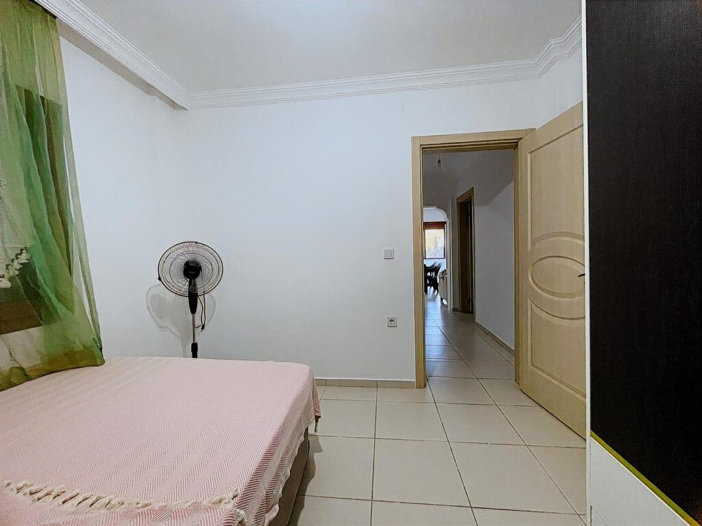 AKYARLAR'DA DENİZE ÇOK YAKIN KONUMDA 2+1 EŞYALI DAİRE - 9