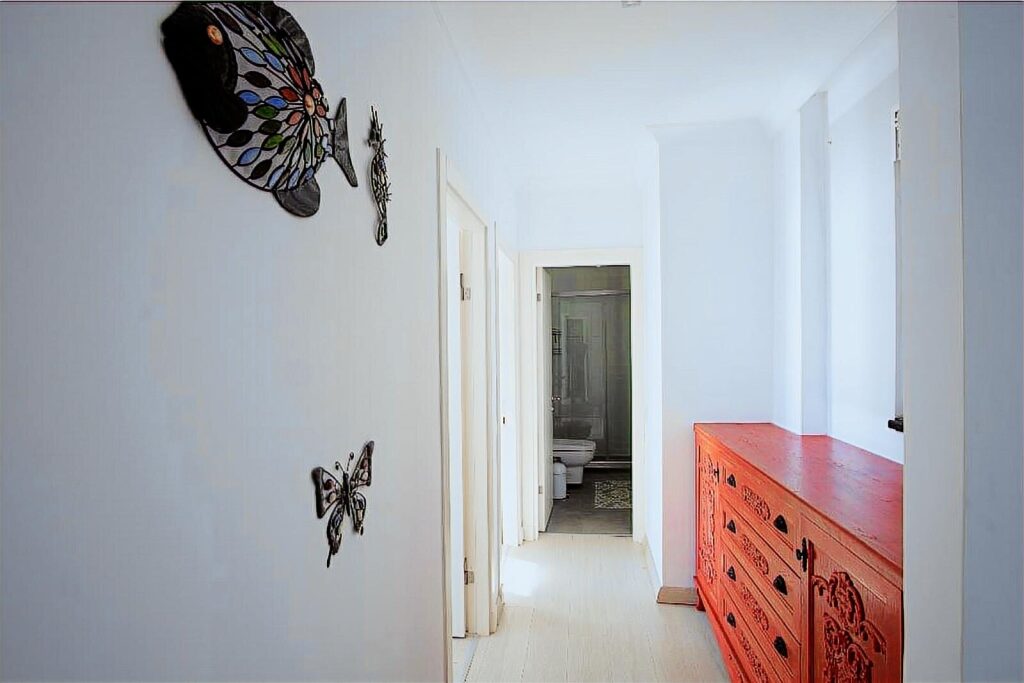 GÜMÜŞLÜK'TE KAPALI GARAJLI,MANZARALI EŞYALI YILLIK VİLLA - 14