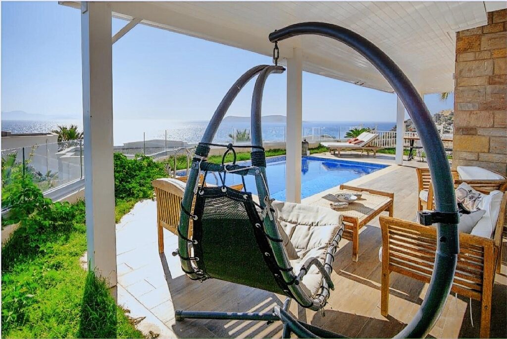 GÜMÜŞLÜK'TE KAPALI GARAJLI,MANZARALI EŞYALI YILLIK VİLLA - 5