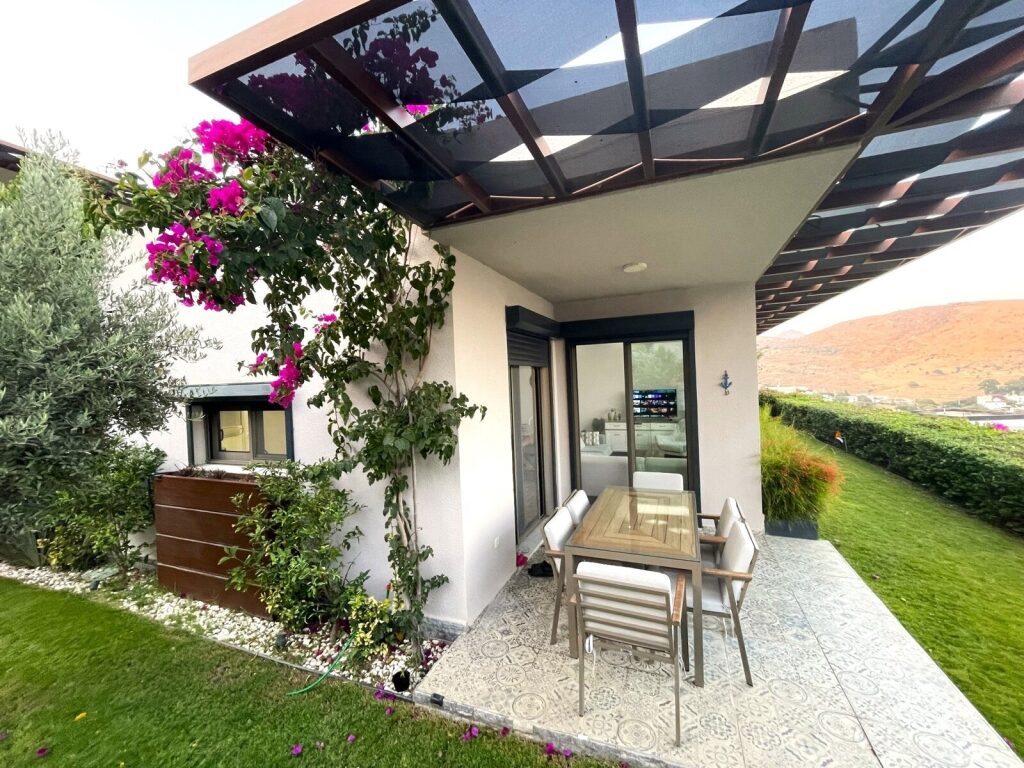 Bodrum'da Kos Manzaralı Yeni Sitede Tek Katlı Sıfır Villa - 4