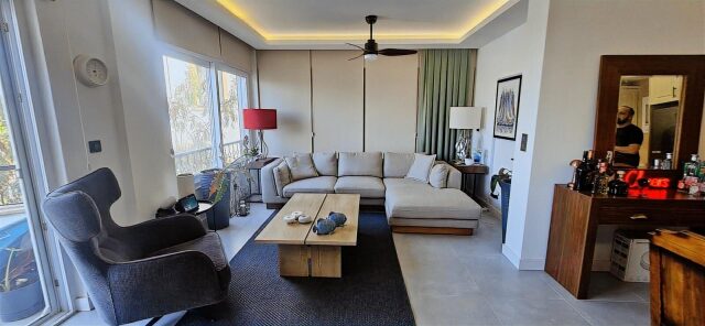 BARDAKÇI'DA FULL YAPILI SATILIK ORTA KAT DAIRE