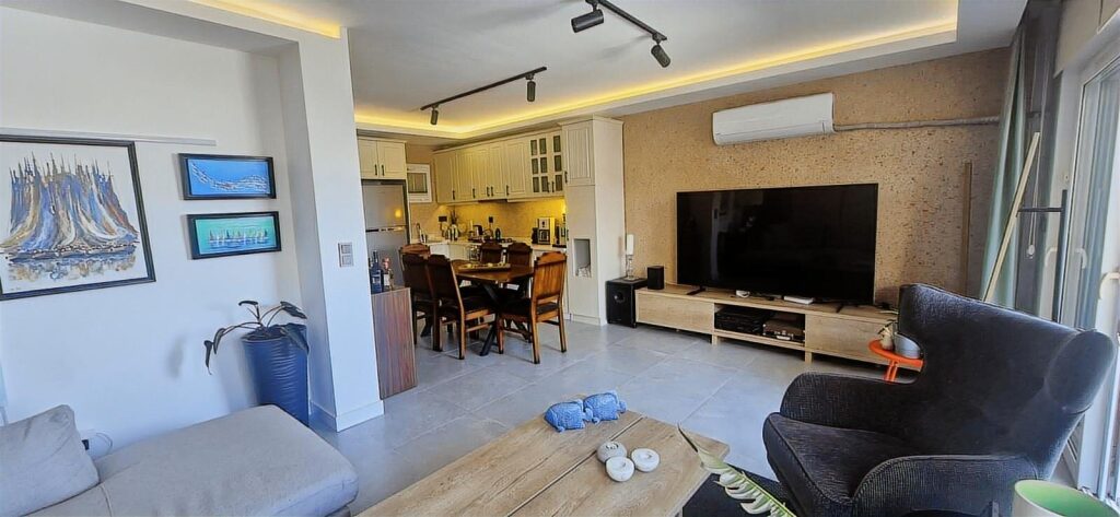 BARDAKÇI'DA FULL YAPILI SATILIK ORTA KAT DAIRE - 3