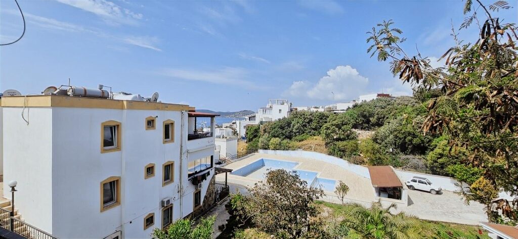 BARDAKÇI'DA FULL YAPILI SATILIK ORTA KAT DAIRE - 10