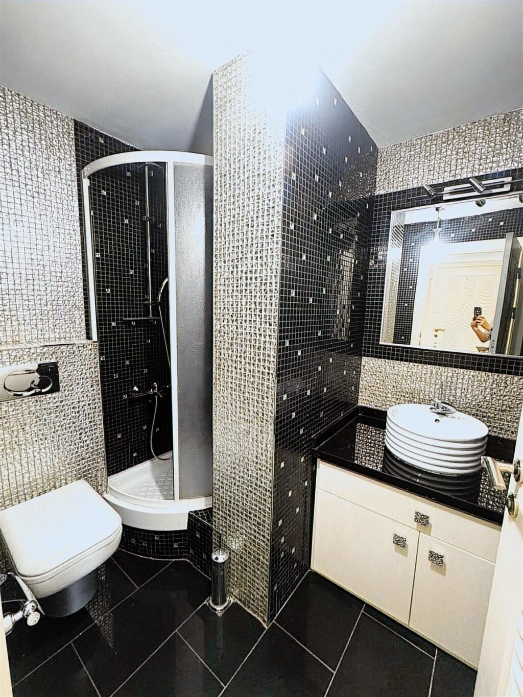 6+3 HAVUZLU OTOPARKLI MUHTEŞEM BOĞAZ VE KÖPRÜ MANZARALI VİLLA - 15