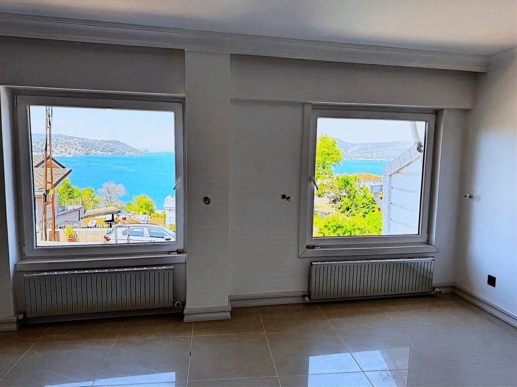 6+3 HAVUZLU OTOPARKLI MUHTEŞEM BOĞAZ VE KÖPRÜ MANZARALI VİLLA - 12