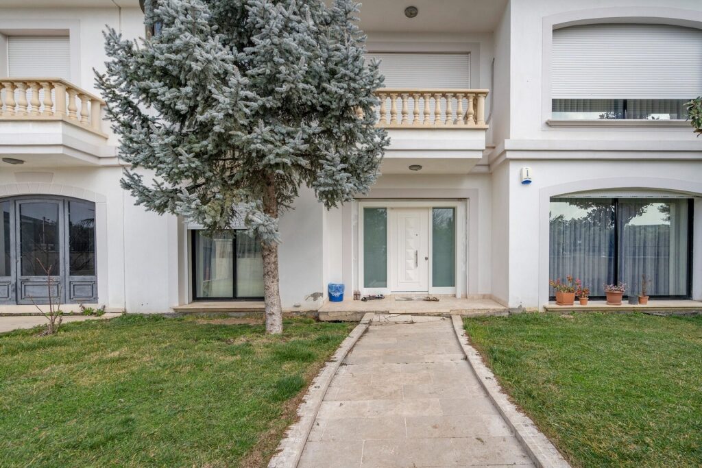 ÇAMLICA'NIN EŞŞİZ LOKASYONUNDA SATILIK 3 ADET VİLLA - 6