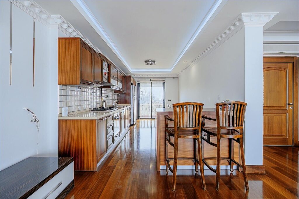 ÇAMLICA'NIN EŞŞİZ LOKASYONUNDA SATILIK 3 ADET VİLLA - 12