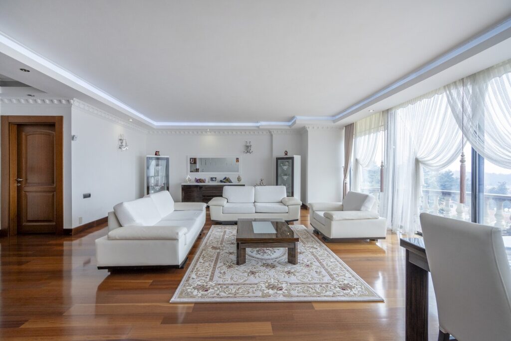 ÇAMLICA'NIN EŞŞİZ LOKASYONUNDA SATILIK 3 ADET VİLLA - 10