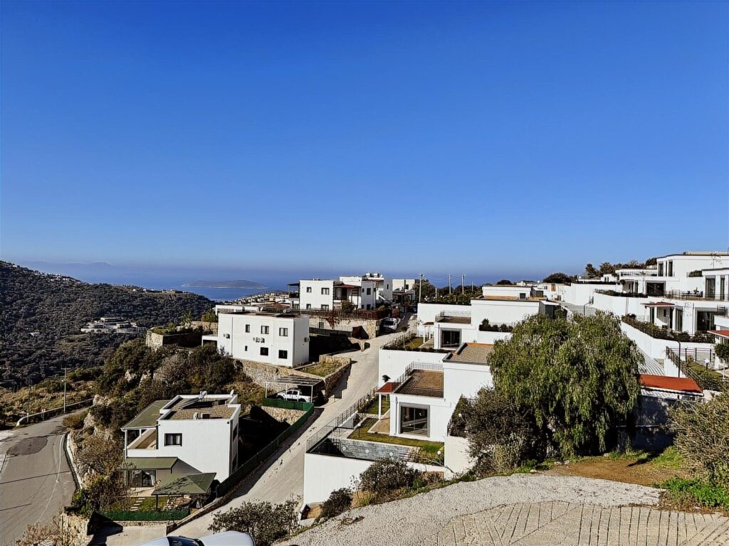 YALIKAVAK GERİŞ'TE YENİ BİNADA 2+1 DENİZ MANZARALI DAİRE - 3