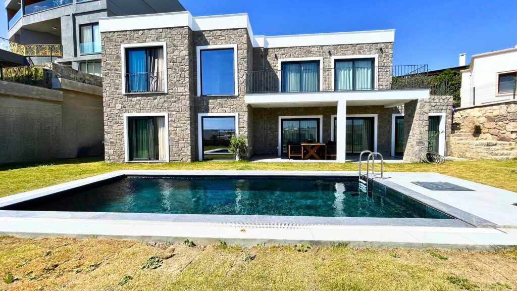 YAHŞİ'nin EN NEZİH LOKASYONUNDA LÜKS MÜSTAKİL VİLLA - 2