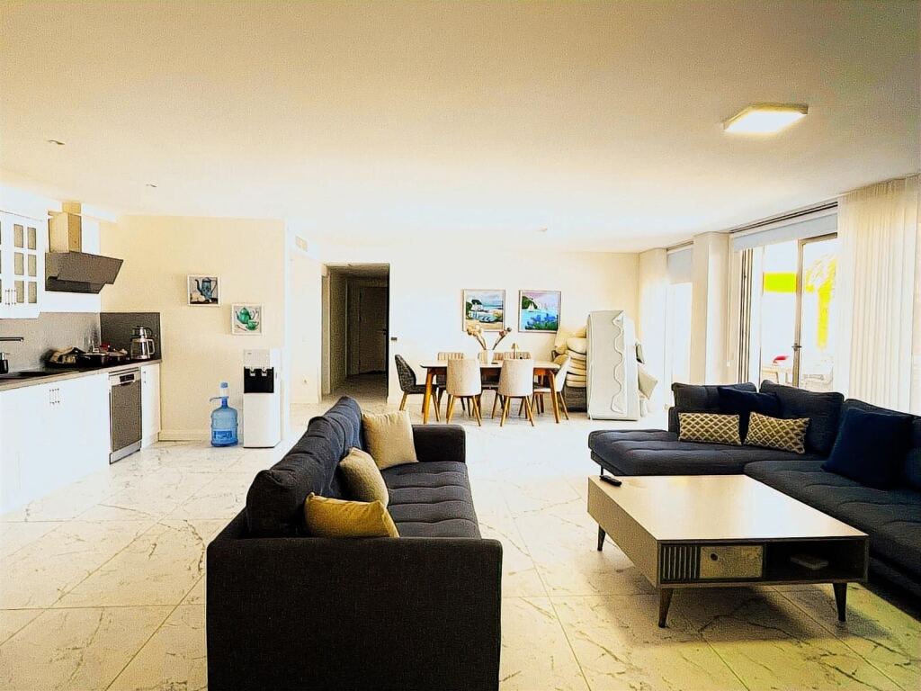 Muhteşem Manzaralı, Özel Havuzlu,Otoparklı,300m2 Villa - 11