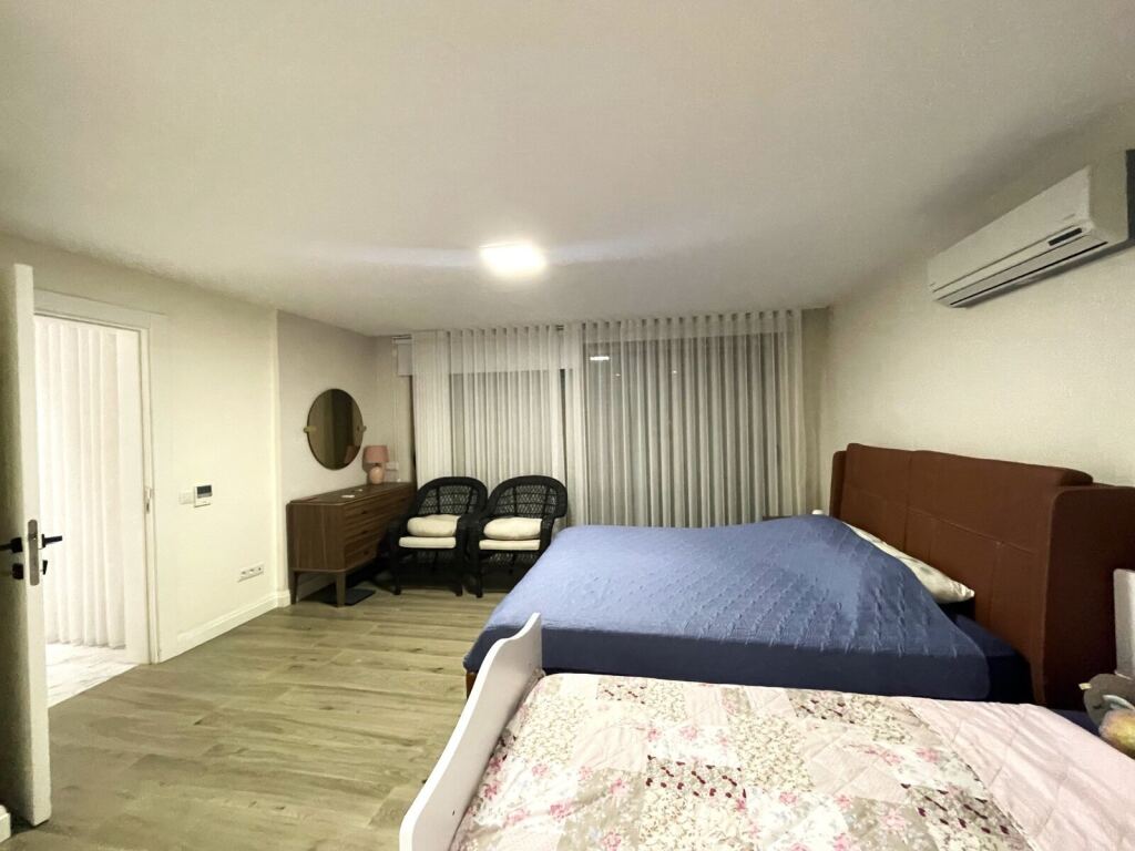 Muhteşem Manzaralı, Özel Havuzlu,Otoparklı,300m2 Villa - 17