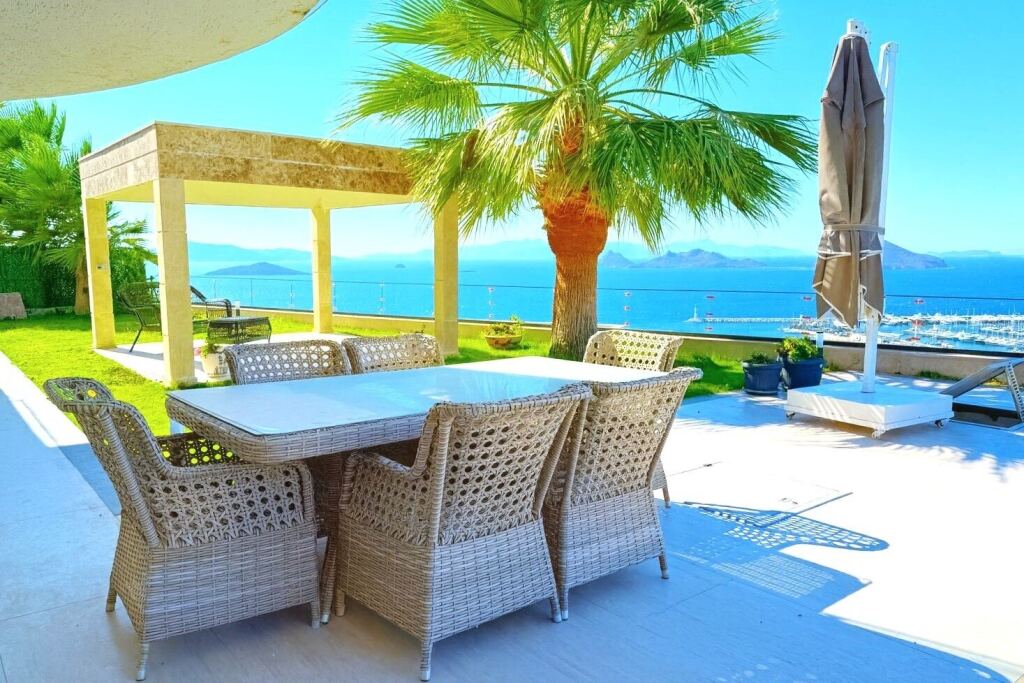 Muhteşem Manzaralı, Özel Havuzlu,Otoparklı,300m2 Villa - 4