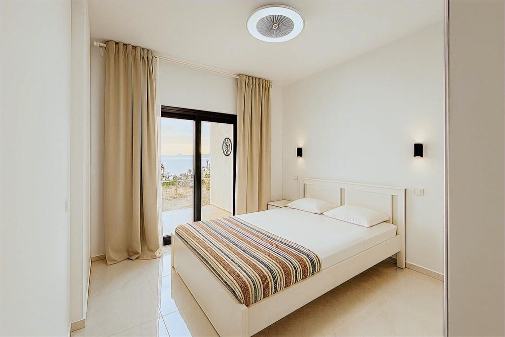 Havuzlu, Otoparklı, Muhteşem Manzaralı Sitede, Full Yapılı Daire - 10