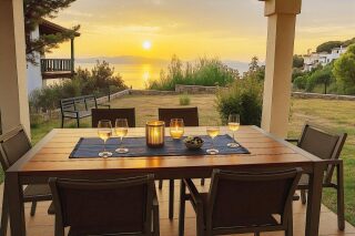 Havuzlu, Otoparklı, Muhteşem Manzaralı Sitede, Full Yapılı Daire