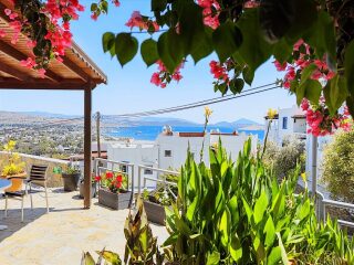 YAHŞİDE DENİZ MANZARALI 2+1 BAHÇE KATI DAİRE