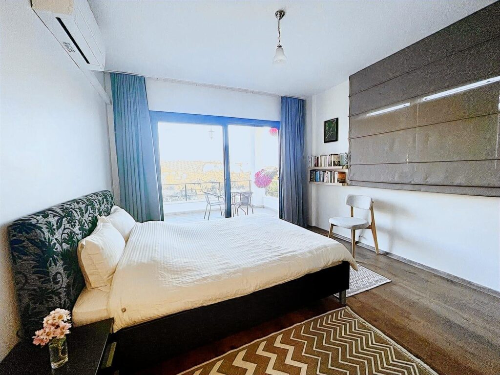 Akyarlar'da, 4+2,Masrafsız,Bahçeli,Yeni Tripleks Villa - 26