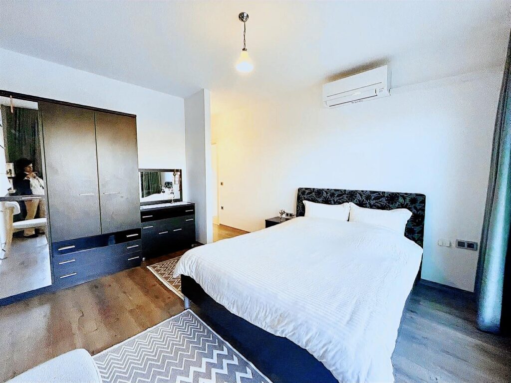 Akyarlar'da, 4+2,Masrafsız,Bahçeli,Yeni Tripleks Villa - 19