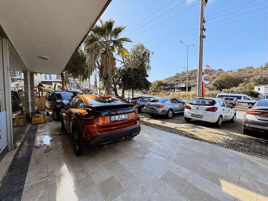 Turgutreis Bodrum Ana Yolu Üzerinde Depolu 300 m2 Dükkan - 3