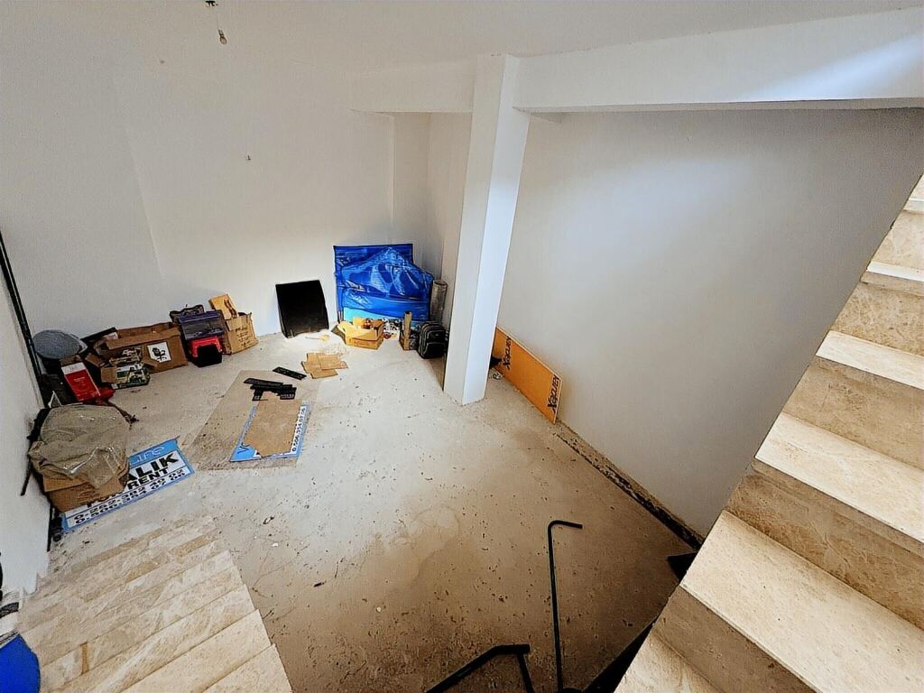 Turgutreis Bodrum Ana Yolu Üzerinde Depolu 300 m2 Dükkan - 7