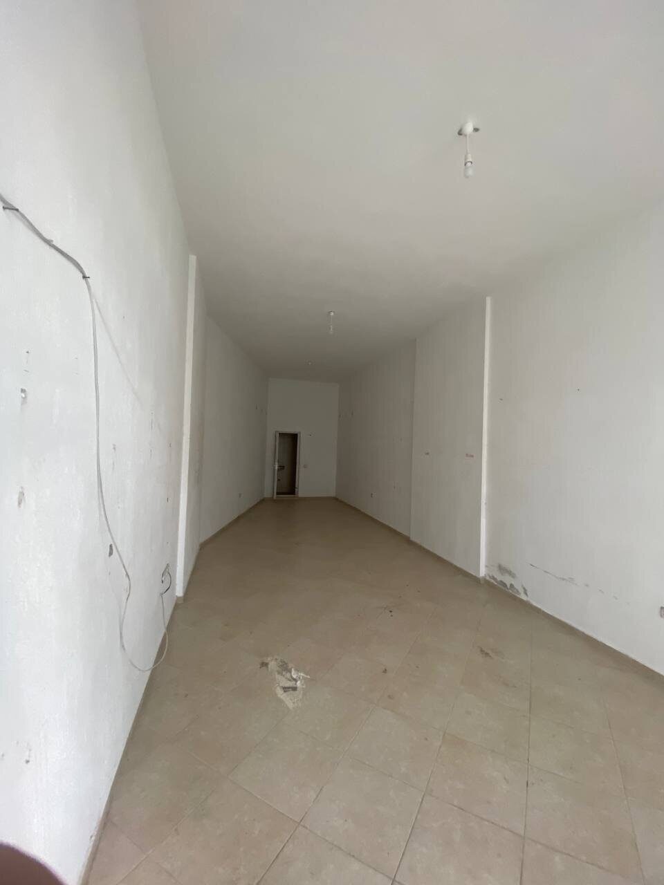 Milas Güllük'te İşlek Yol Üzerinde Dükkan - 2